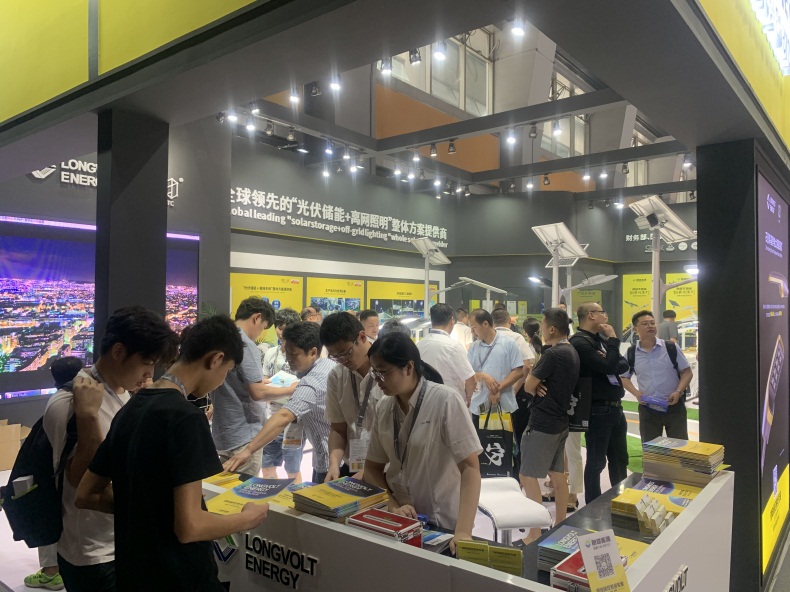 朗越能源新品全球首发,闪耀2019国际光亚展