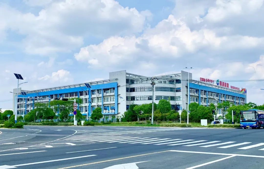 16689975125982.jpg 00.jpg